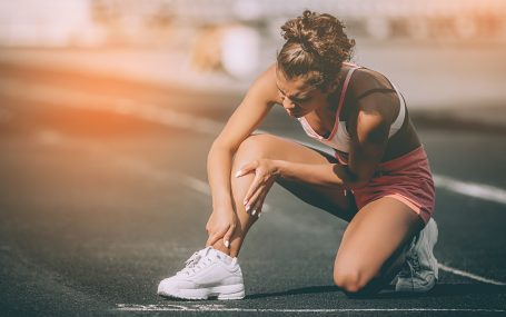 When to See an Immediate Care Doctor After a Sports Injury